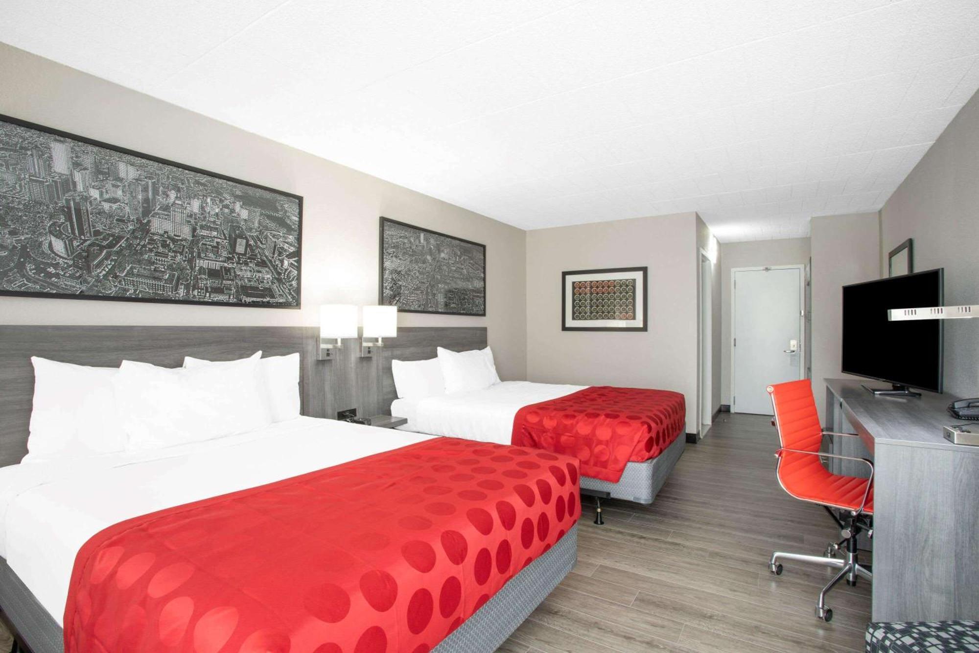 Ramada By Wyndham Hartford North - Bradley Airport Hotel Windsor Locks Kamer foto